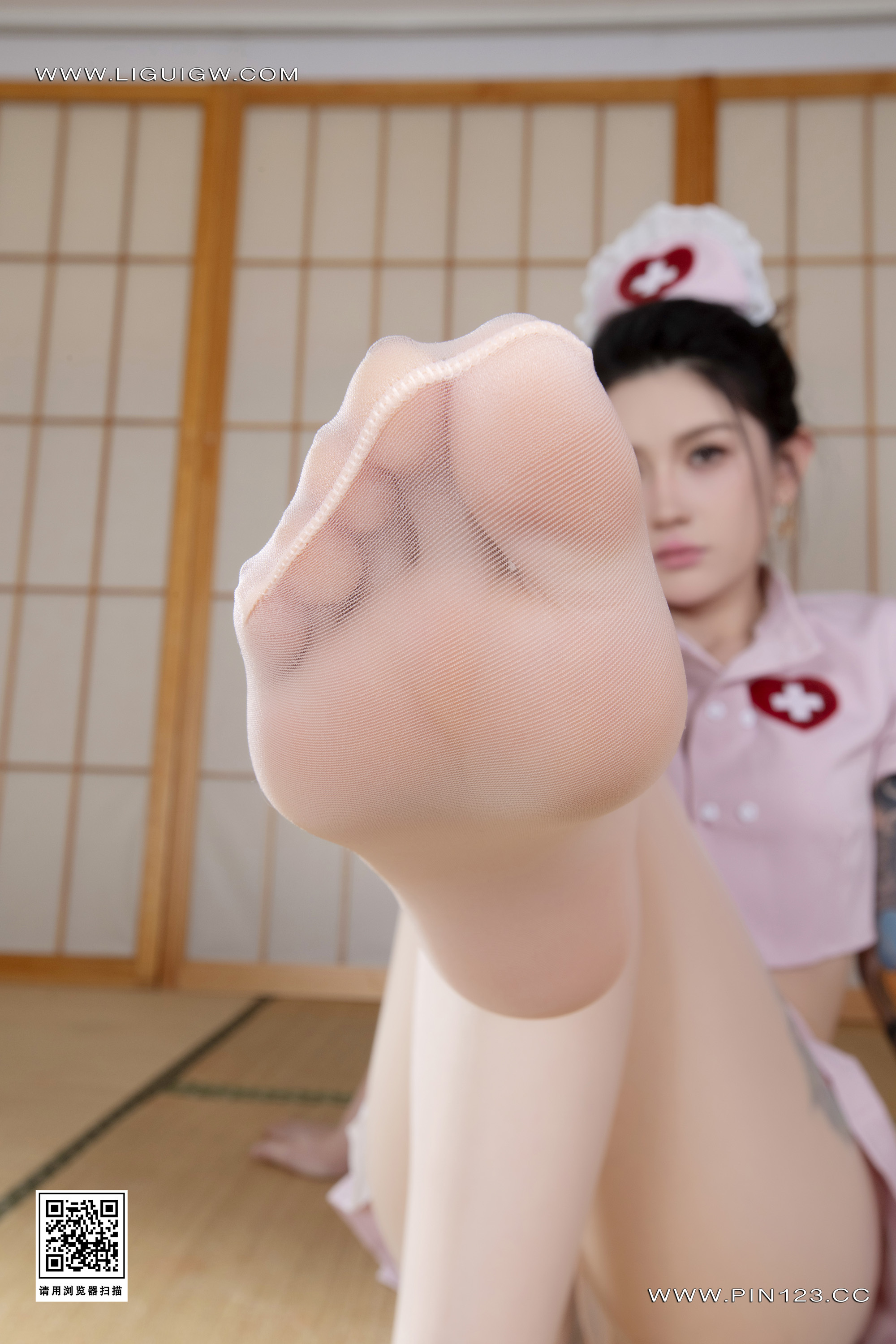 Ligui丽柜  2024.10.07 护士 甜甜